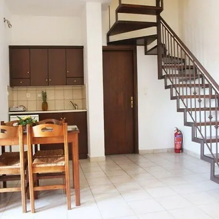 Apartment Lolas Platanias (Crete)