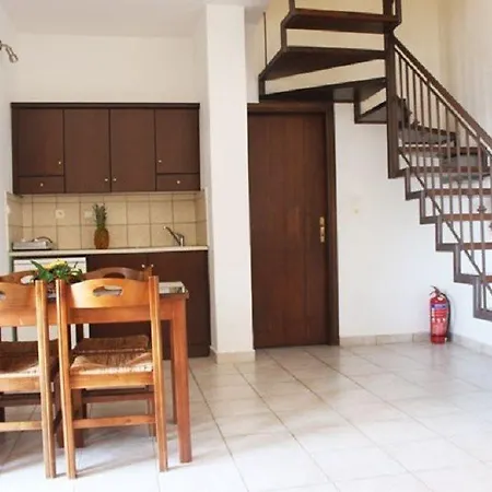 Lolas Apartment Platanias (Crete)