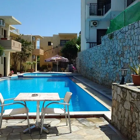 Lolas Apartment *